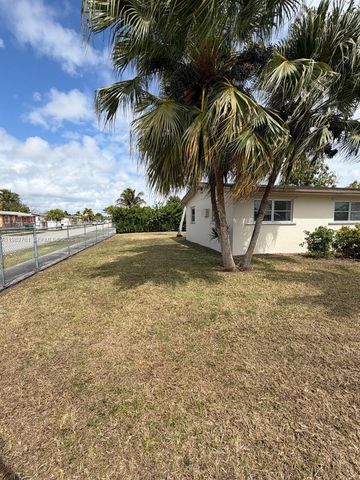 14865 SW 302nd St, Homestead, FL 33033