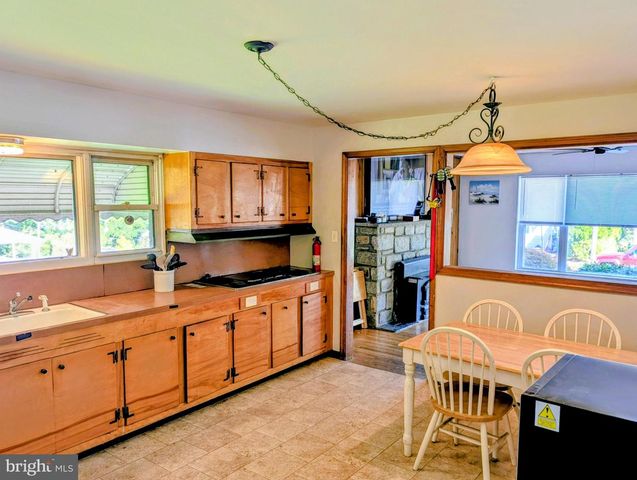 158 RIDGE BLVD, Brookhaven, PA 19015