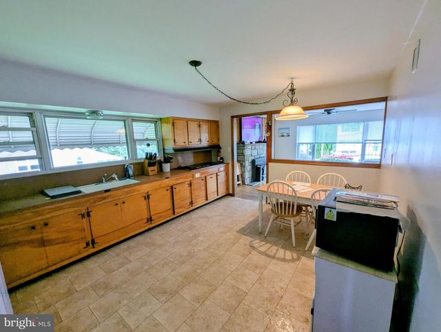 158 RIDGE BLVD, Brookhaven, PA 19015