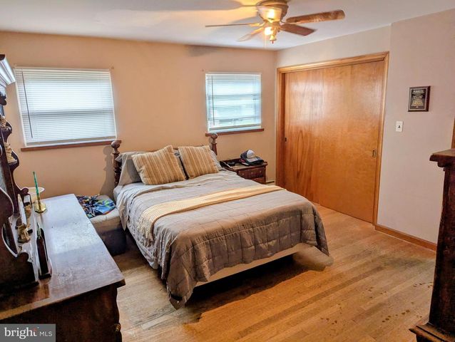 158 RIDGE BLVD, Brookhaven, PA 19015