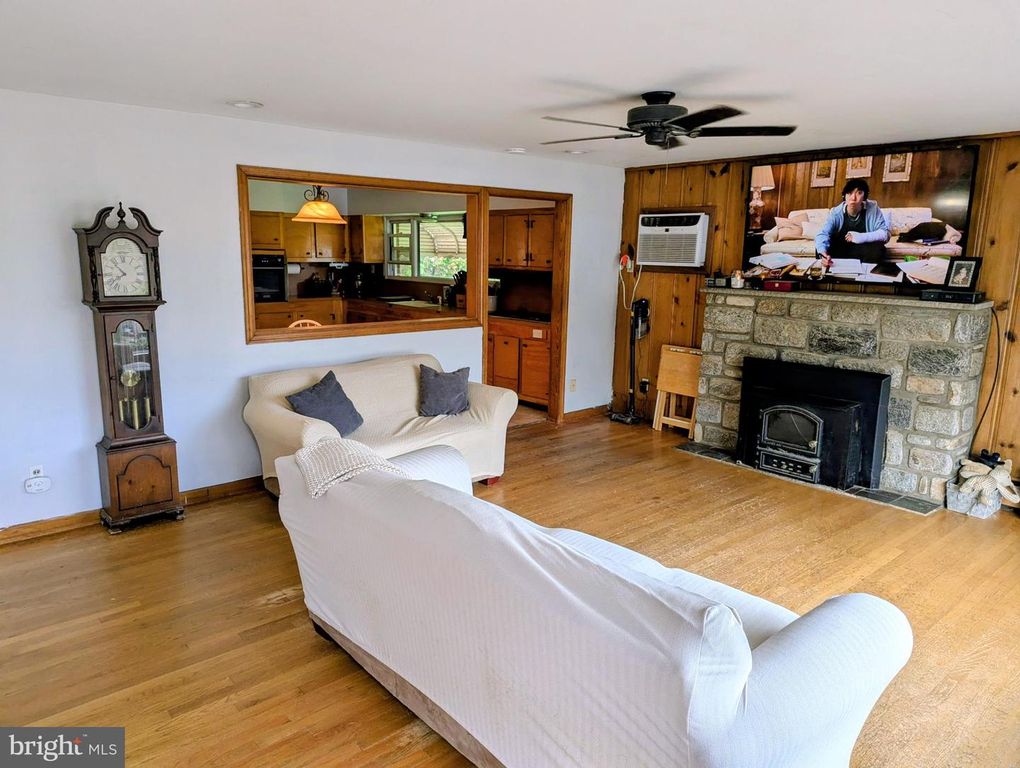 158 RIDGE BLVD, BROOKHAVEN, PA 19015 — photo 4