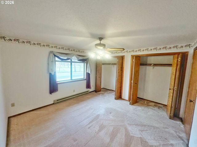 10710 S MCALISTER Rd, Island City, OR 97850