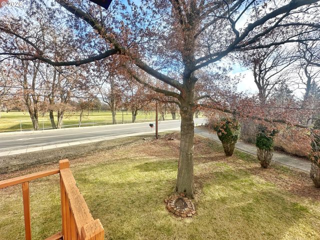 10710 S MCALISTER Rd, Island City, OR 97850