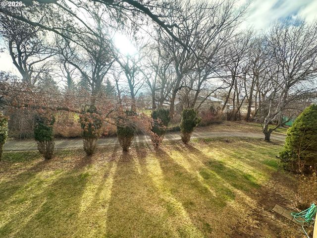 10710 S MCALISTER Rd, Island City, OR 97850