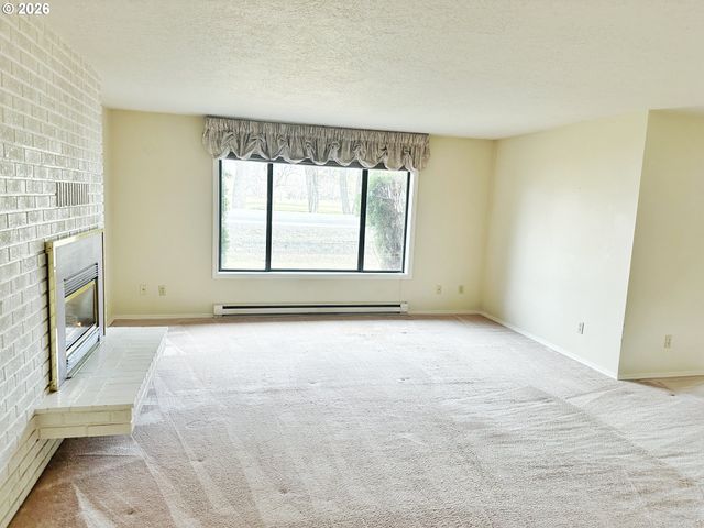 10710 S MCALISTER Rd, Island City, OR 97850