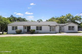 140 Azalea Drive, Biloxi, MS 39530