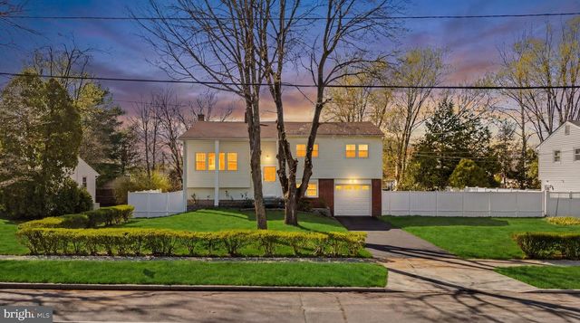 641 YDV-HAM SQUARE, Hamilton, NJ 08691