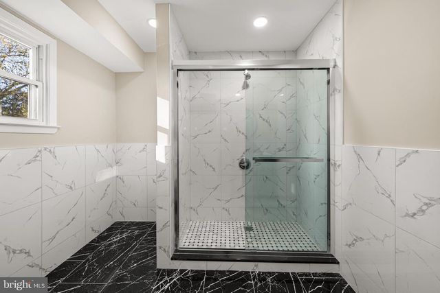 641 YDV-HAM SQUARE, Hamilton, NJ 08691