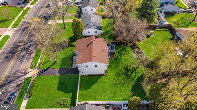 641 YDV-HAM SQUARE, Hamilton, NJ 08691