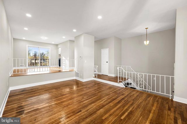 641 YDV-HAM SQUARE, Hamilton, NJ 08691