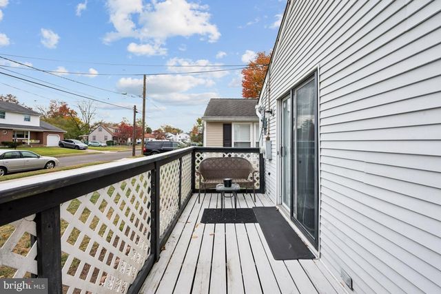 1110 POPE ST, Burlington, NJ 08016