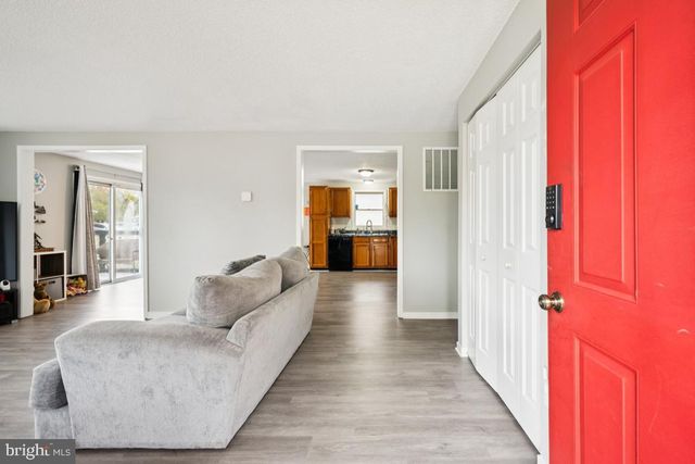 1110 POPE ST, Burlington, NJ 08016