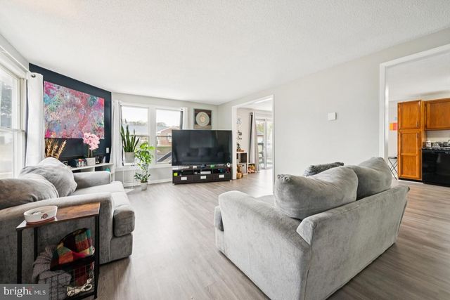 1110 POPE ST, Burlington, NJ 08016