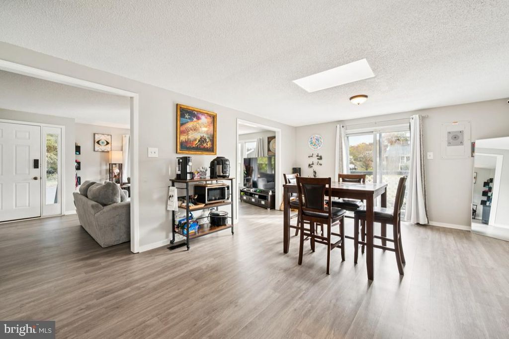 Image 10 of property listing at 1110 POPE ST, Burlington, NJ 08016