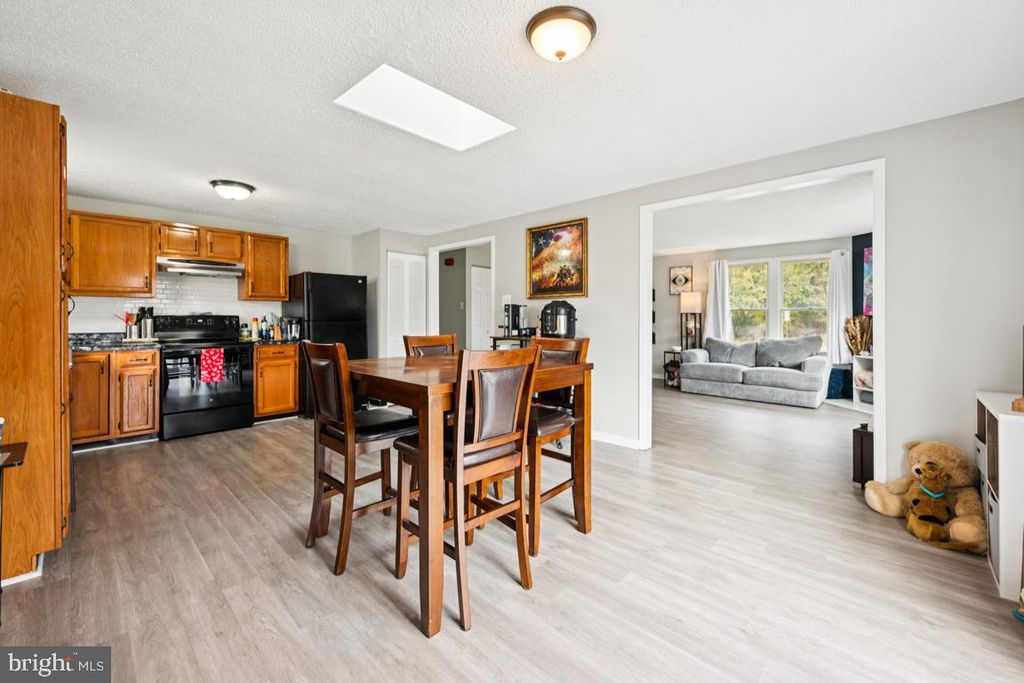 Image 13 of property listing at 1110 POPE ST, Burlington, NJ 08016