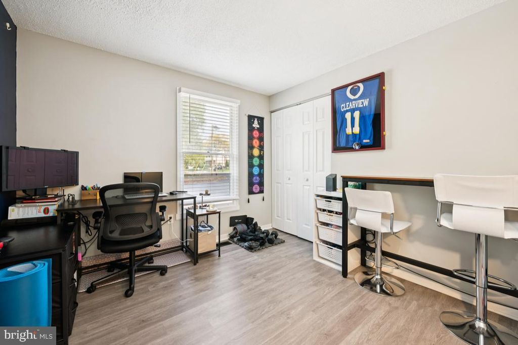 Image 17 of property listing at 1110 POPE ST, Burlington, NJ 08016