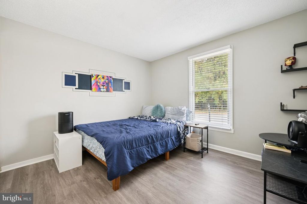 Image 18 of property listing at 1110 POPE ST, Burlington, NJ 08016