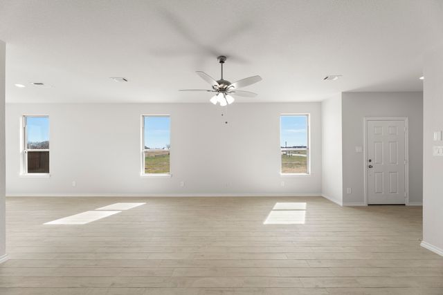 8216 Kingfisher Road, Aubrey, TX 76227