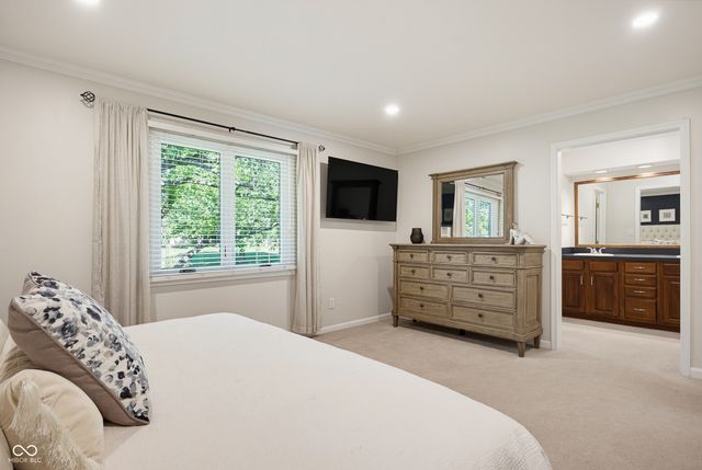 8119 Lake Point Way, Indianapolis, IN 46256