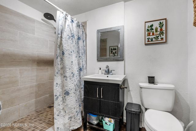 5163 DELPHIN Lane, Jacksonville, FL 32244