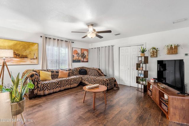 5163 DELPHIN Lane, Jacksonville, FL 32244