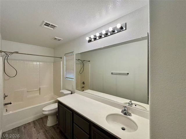 9502 Vast Valley Avenue, Las Vegas, NV 89148