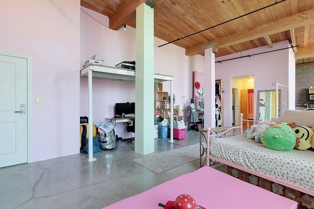 35 Riverwalk Way R222, Lowell, MA 01854