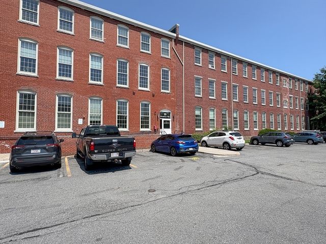 35 Riverwalk Way R222, Lowell, MA 01854