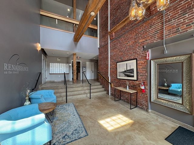 35 Riverwalk Way R222, Lowell, MA 01854