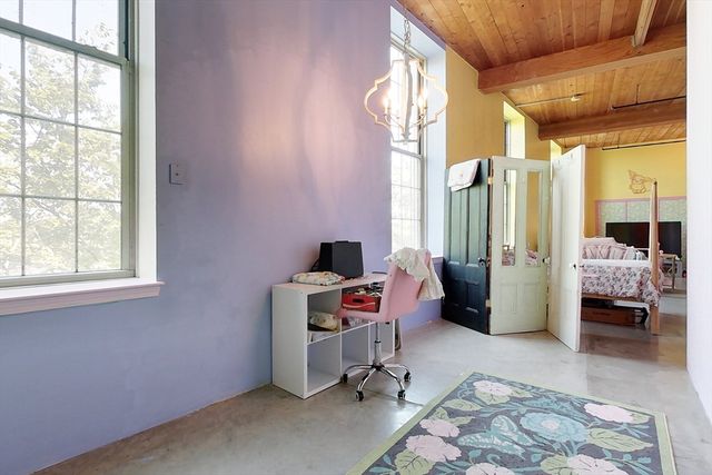 35 Riverwalk Way R222, Lowell, MA 01854