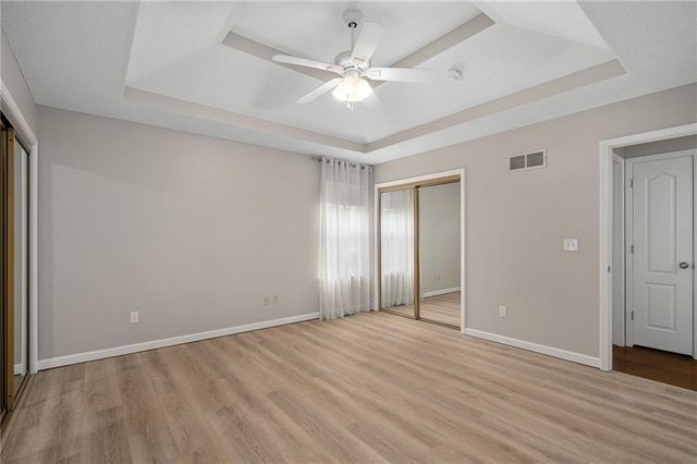 1005 SE 11th Street, Lee's Summit, MO 64081