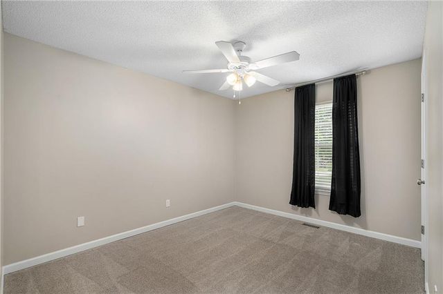 1005 SE 11th Street, Lee's Summit, MO 64081
