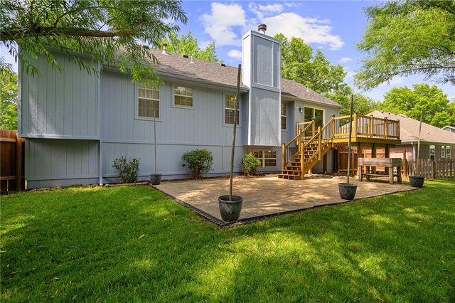 1005 SE 11th Street, Lee's Summit, MO 64081