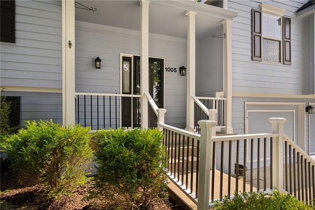 1005 SE 11th Street, Lee's Summit, MO 64081
