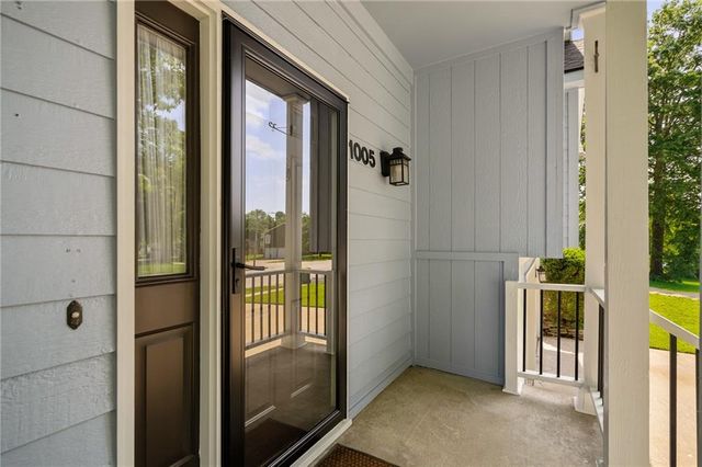 1005 SE 11th Street, Lee's Summit, MO 64081