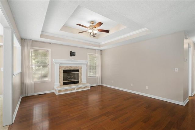 1005 SE 11th Street, Lee's Summit, MO 64081