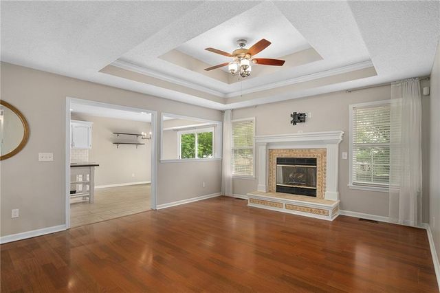 1005 SE 11th Street, Lee's Summit, MO 64081