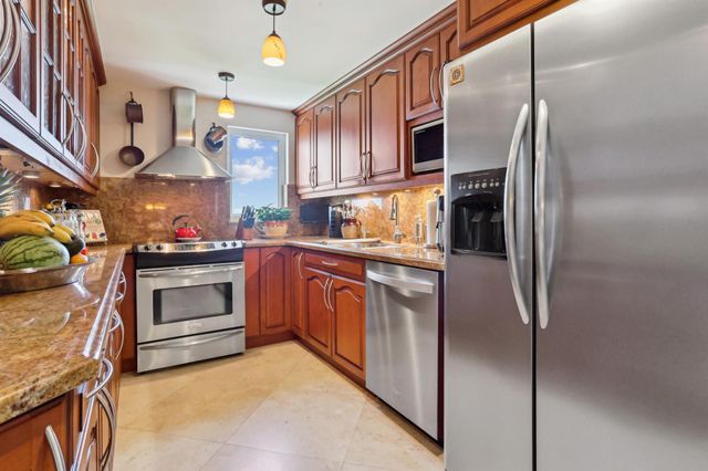 3301 S Ocean Boulevard 109, Highland Beach, FL 33487