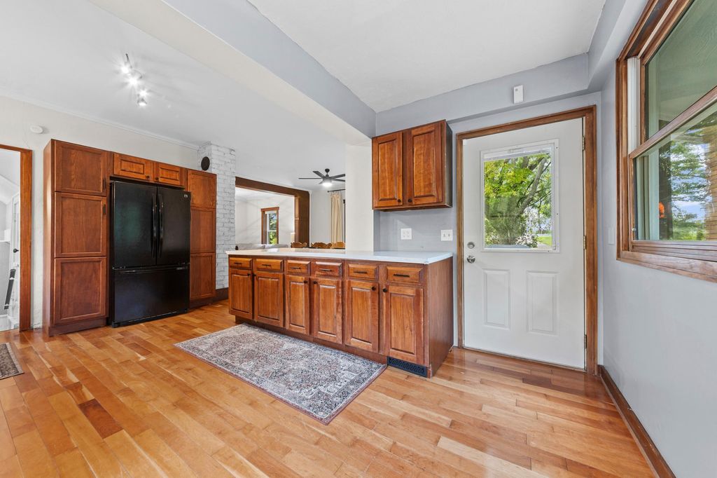 3310 Chaska Boulevard, Chaska, MN 55318 — photo 4