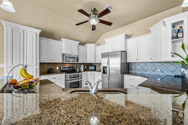 291 NE Coyote Dr, Fletcher, OK 73541