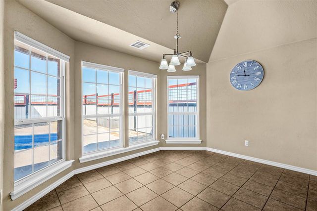 291 NE Coyote Dr, Fletcher, OK 73541