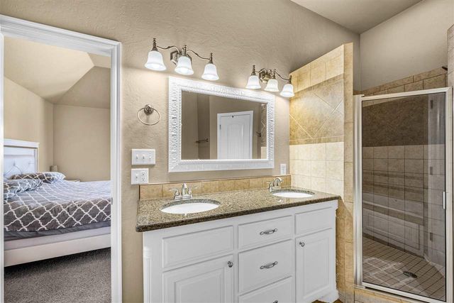 291 NE Coyote Dr, Fletcher, OK 73541