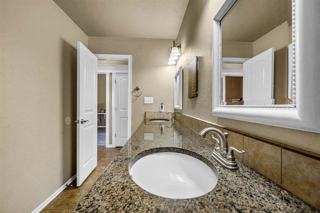 291 NE Coyote Dr, Fletcher, OK 73541