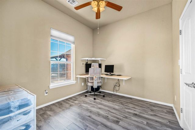 291 NE Coyote Dr, Fletcher, OK 73541