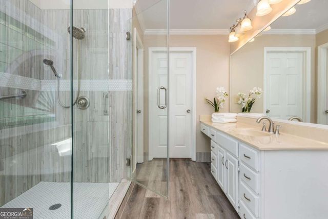 2865 Stoneglen Close, Roswell, GA 30076