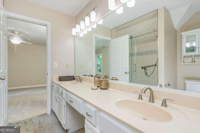 2865 Stoneglen Close, Roswell, GA 30076