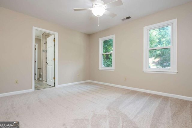 2865 Stoneglen Close, Roswell, GA 30076