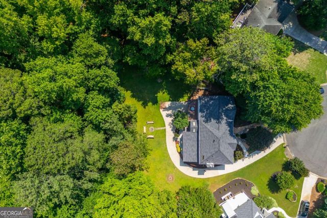 2865 Stoneglen Close, Roswell, GA 30076