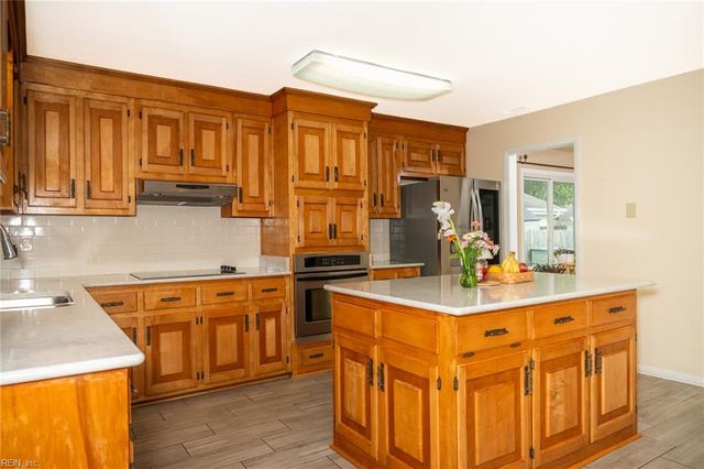 1844 Timberwood LN, Virginia Beach, VA 23454