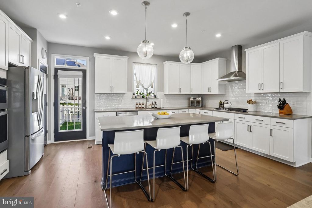 Image 11 of property listing at 1109 SAXTON DR, Frederick, MD 21702